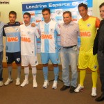 Foto: novo uniforme Londrina - Rafael Morientes/Redação em Campo Novo uniforme do Londrina. Foto: Rafael Morientes/Redação em Campo