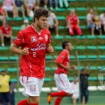 Lateral Gustavo volta de empréstimo ao Coritiba. Foto: Eduardo Bispo/ Redação em Campo