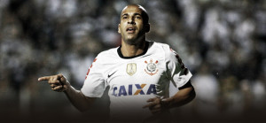 Emerson Sheik deve aproveitar a má fase de Pato para mostrar seu faro de gols. Foto: Site Oficial do Corinthians