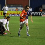 Saci sofreu rompimento do ligamento cruzado e do menisco. Foto: Site oficial Joinville