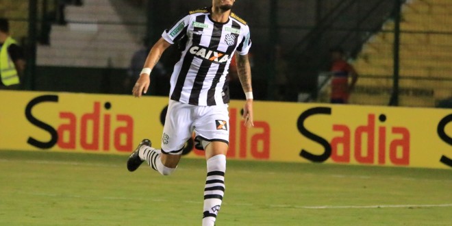 Titular nas últimas duas partidas, Marquinhos reencontra o Corinthians