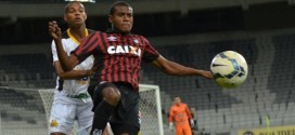 No reencontro com a Arena da Baixada, Atlético vence Criciúma