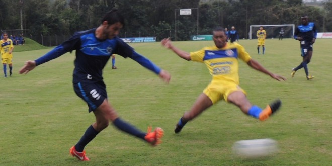 Em seu primeiro teste, Junior Team é goleada pelo LEC