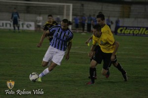 A zebra perdeu para o Grêmio em amistoso para preparação para o brasileiro no estádio wille Davids em Maringá. Foto Robson Vilela / Redação em Campo.