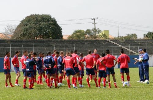 Tricolor enfrentará rivais da capital na preparação para volta da Série B