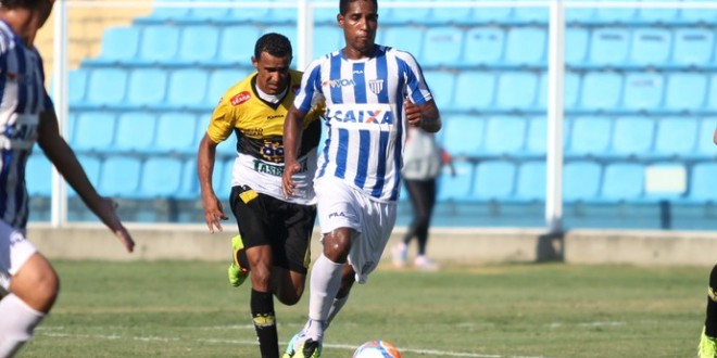 Criciúma acerta com dois reforços, e mira Cleber Santana do Avaí