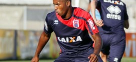 Novo reforço, Adailton é relacionado e pode estrear pelo Tricolor contra Atlético-GO