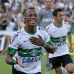 Geraldo passou por barreiras antes de se tornar um ídolo coxa branca. Foto: Divulgação/Site Oficial do Coritiba