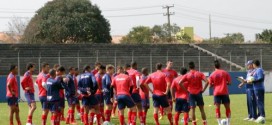 Jogadores do Paraná Clube dão ultimato a diretoria sobre salários atrasados