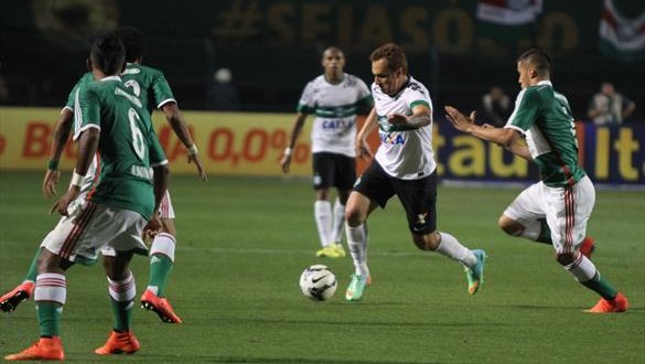 Derrota para o Palmeiras causa mudanças no Coritiba