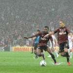 Sob forte chuva, Atlético sofre mais uma derrota. Foto: Maurício Mano/Site Oficial do Atlético