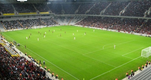 Atlético enfrenta desafio complicado no primeiro jogo oficial da Arena com torcida