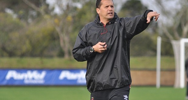 Em noite com estreia de técnicos, Furacão quer voltar a vencer no Brasileirão