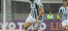 Coritiba empata com concorrente direto