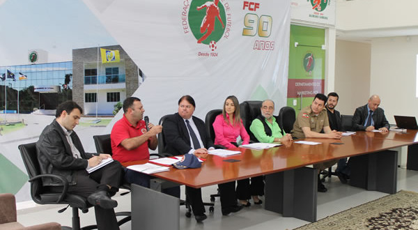 FCF e Corpo de Bombeiros se reúnem para discutir sobre segurança