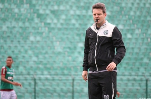 Figueirense busca vitória contra o Inter visando a parte de cima da tabela