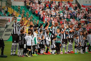Figueirense marca gols relâmpagos e vira contra o Inter no Beira-Rio