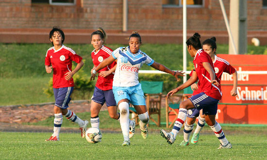 Foz Cataratas tem 50% de aproveitamento em amistosos contra o Paraguai