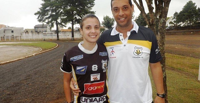 Destaque do Kindermann, Djenifer Becker fala sobre a carreira, seleção e o clube