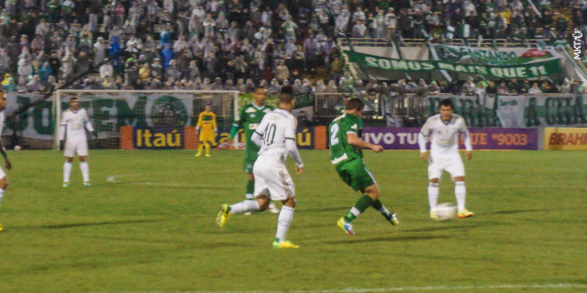 Chapecoense sai na frente, mas Palmeiras vence de virada no Pacaembu
