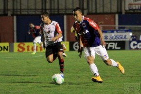 Lúcio Flávio desperdiça pênalti e Paraná empata com Oeste em casa