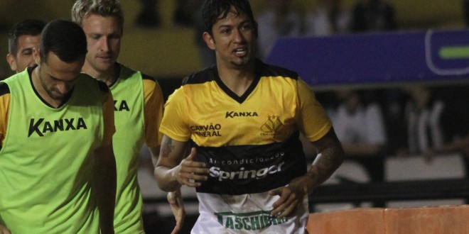 Criciúma volta a vencer e só pensa em sair da zona de rebaixamento