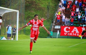 Jhonatan Fumaça, foi o artilheiro do Rio Branco, no Paranaense deste ano, com seis gols. Foto: Divulgação/Site Oficial do Rio Branco.