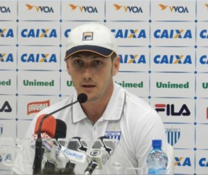 Turra ficou conhecido, após treinar o Cianorte durante três anos. Foto: André Palma Ribeiro/Site Oficial do Avaí.