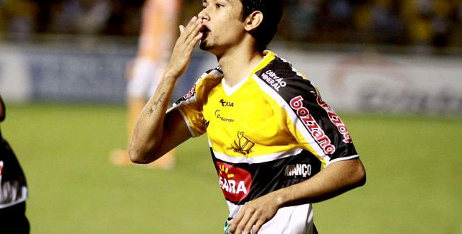 Angeloni confirma interesse do Atlético-PR em Lucca