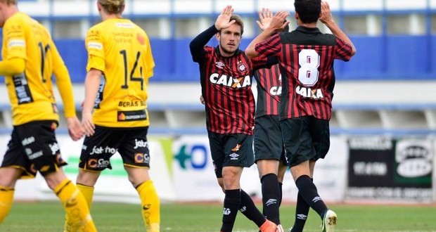 Atlético Paranaense vence o primeiro desafio da Marbella Cup