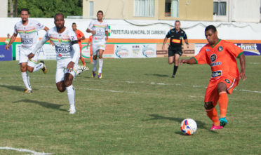 Com o empate, o Camboriú segue líder, agora com 26 pontos, enquanto que o Bruscão cai para a terceira posição. Foto: Rafael Nunes/CFC