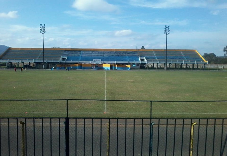 Jogo teve início às 15h, no Estádio Antiocho Pereira, em União da Vitória-PR. Foto: Porto oficial