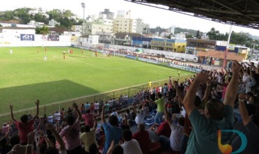 De olho no título, Bruscão encara o Camboriú em dois jogos. Foto: Rádio Diplomata.