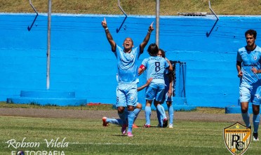 atacantepaulinho_robsonvilela_redacaoemcampo