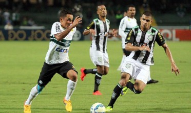 Coxa até saiu na frente, mas sofreu empate e se complicou na tabela. Foto: Divulgação Coritiba.