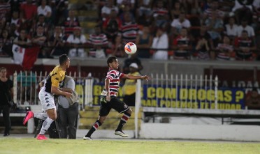 Criciúma foi superado pelo Santa Cruz fora de casa. Foto: Antônio Melcop / Santa Cruz Oficial