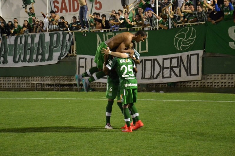 A vibração de quem escreve a história a cada 90 minutos. Foto: Divulgação/ Chapecoense.