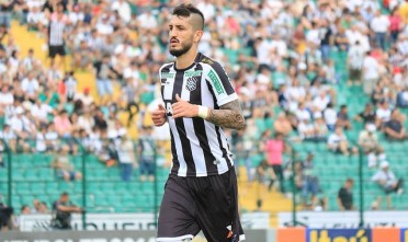 Marquinhos fica até 2016. Foto: Luiz Henrique/Site Oficial do Figueirense