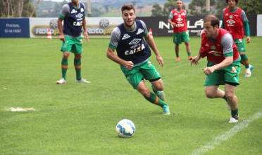 Semana de treino vem sendo importante para Chapecoense retomar o caminho das vitórias. Foto: Site oficial Chapecoense