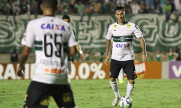 João Paulo superou a desconfiança e tornou-se pilar no Coxa. Foto: Divulgação/ Coritiba.