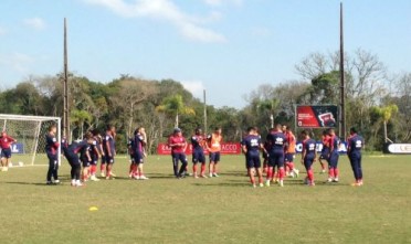 Tricolor ainda luta para escapar de vez do rebaixamento para a Série C. Foto: Divulgação / Site Oficial Paraná Clube.