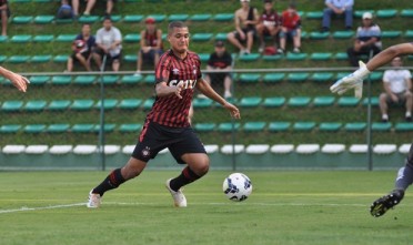 Ingresso para a partida será a doação de 1 kg de alimento não perecível. Foto: Marco Oliveira/Site oficial Atlético-PR