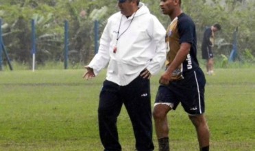 Kleina manterá a base da equipe. Semana não ajudou na preparação para a partida. Foto: André Palma Ribeiro/Site oficial Avaí