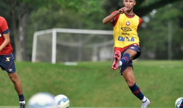 Atlético do presente ano está duas posições abaixo em relação ao do ano passado. Foto: Gustavo Oliveira/Site oficial Atlético-PR