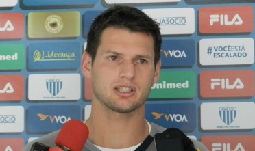 Vagner espera que a equipe mantenha o foco, mesmo com os problemas. Foto: João Palma Ribeiro/ Avaí F. C.