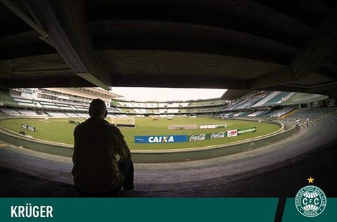 Krüger faz do Coxa a sua casa há meio século. Foto: Instagram Coritiba Oficial