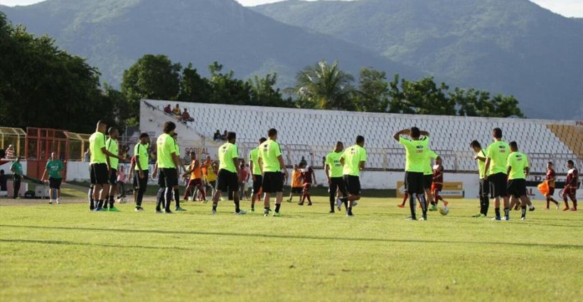 Coritiba fez treino de reconhecimento no Estádio do Junco, palco da estreia na Copa do Brasil